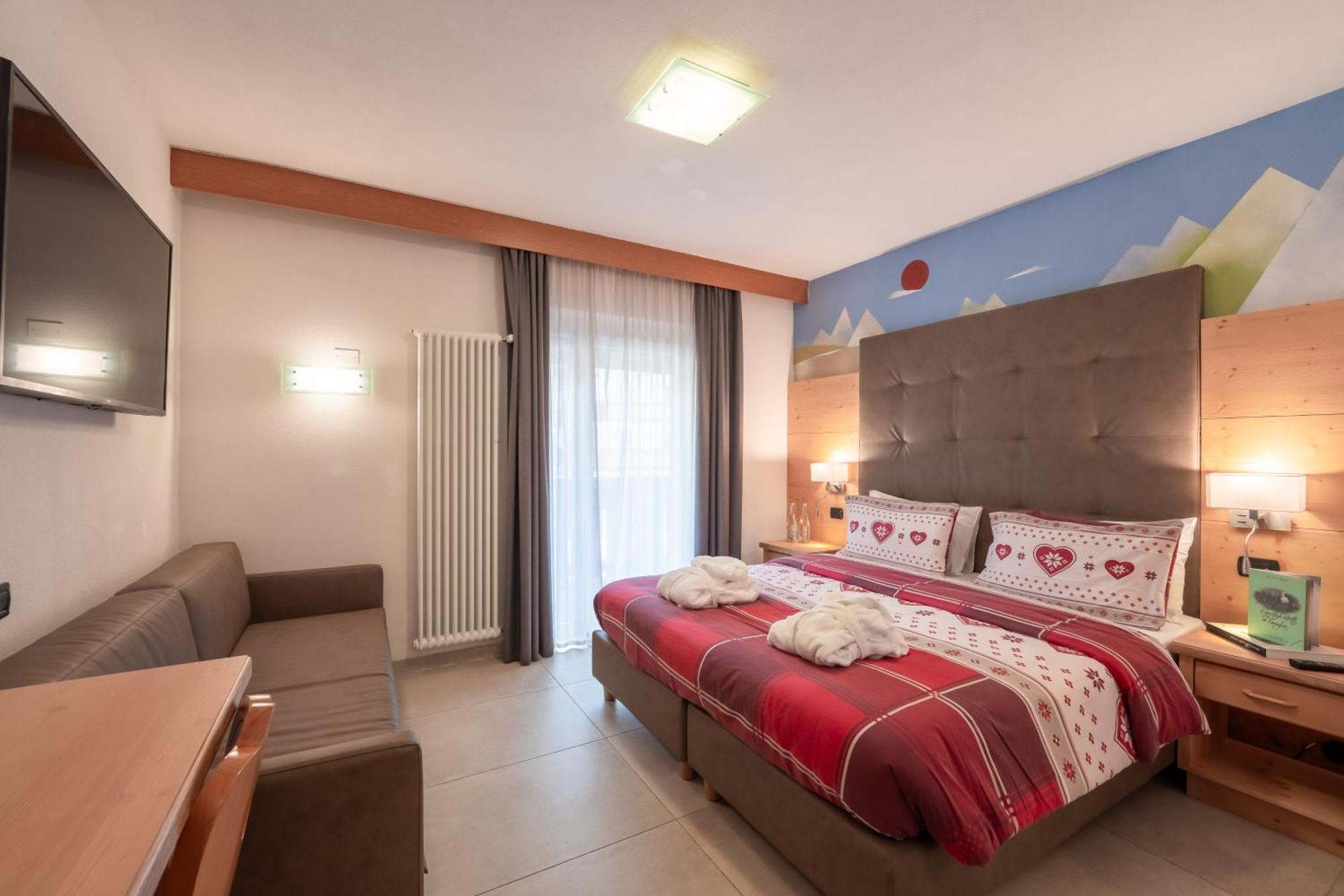 Hotel Grohmann Campitello di Fassa Buitenkant foto